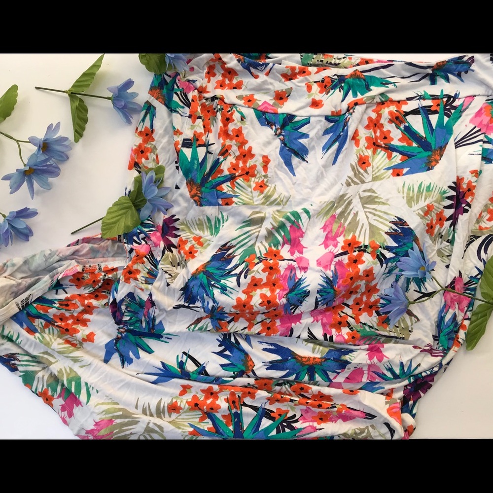 Pretty White/Multicolor Maxi Skirt